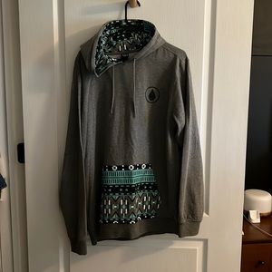 Volcom sweatshirt L